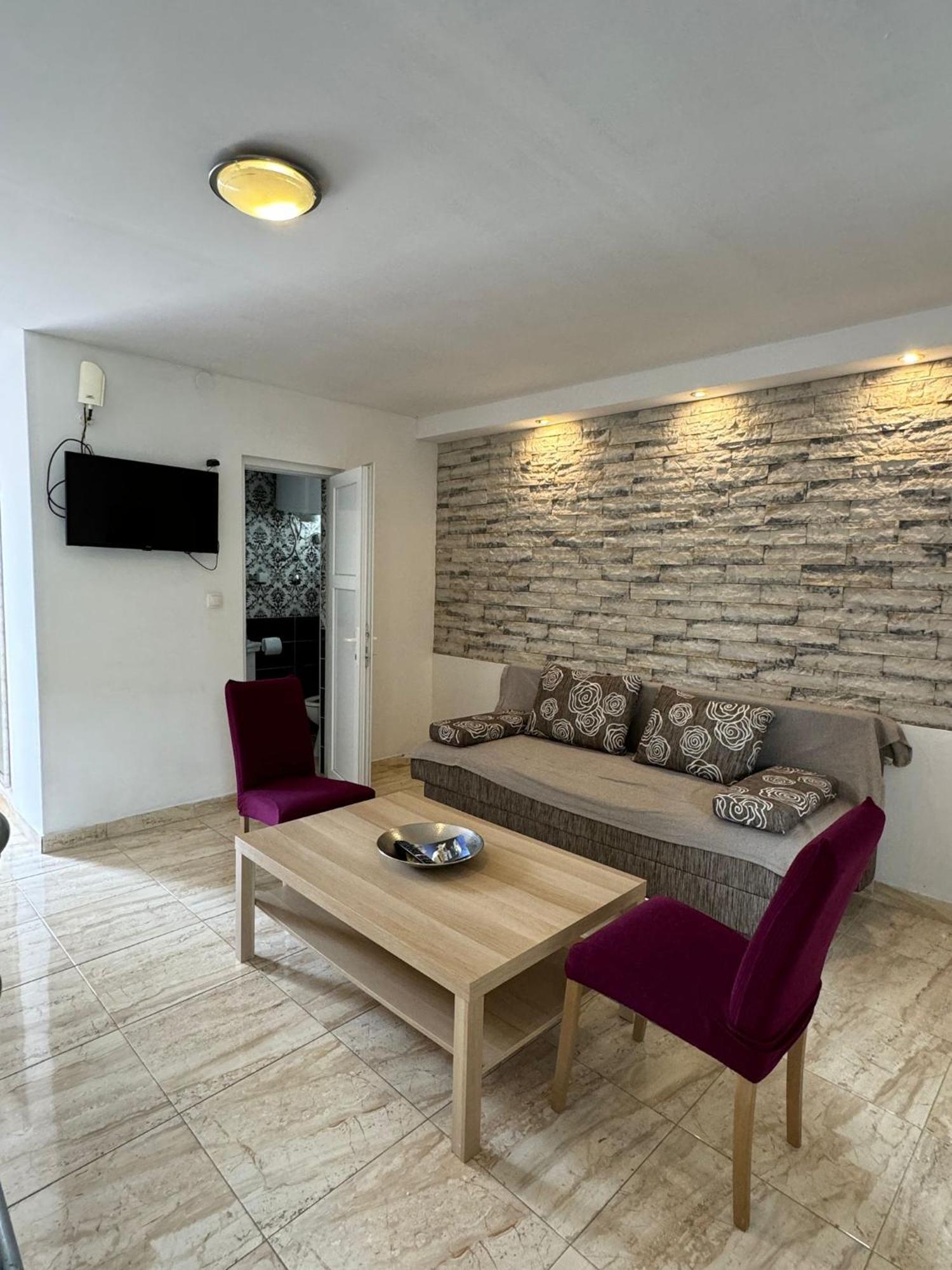 Studio Apartments Mt Šmrika Buitenkant foto