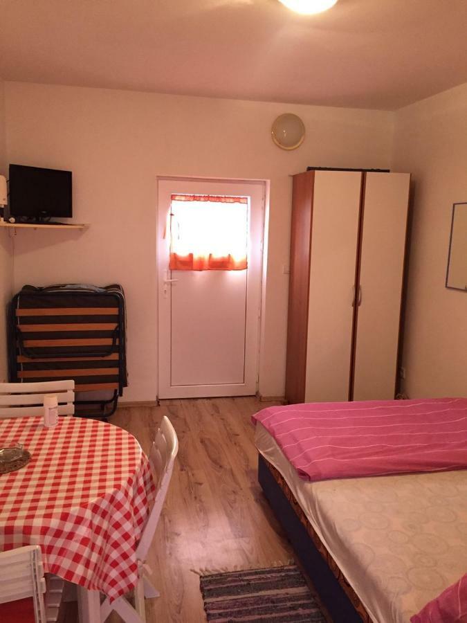 Studio Apartments Mt Šmrika Buitenkant foto